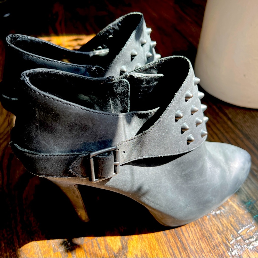 Ash Emma Size 10/10.5 leather boots (women’s size 10